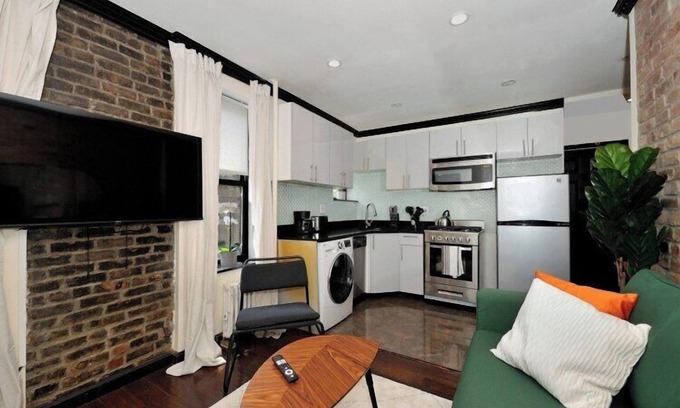 Kips Bay Apartment | The Gram IX Vibe 8568