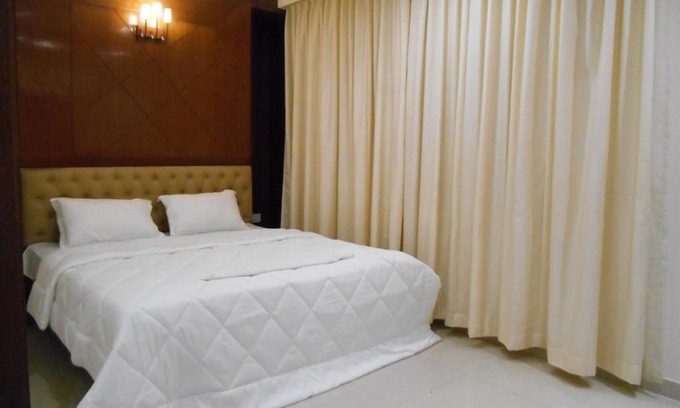Rajajinagar Hotel | THE GRAND CORAL