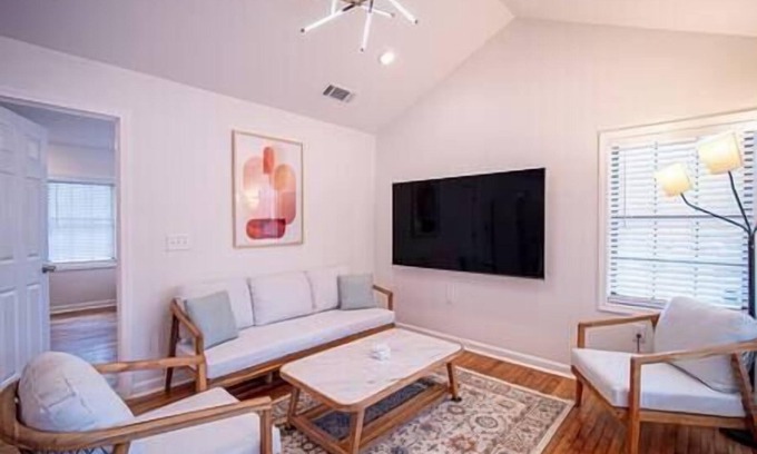 Marietta House | The Grand in Marietta Square
