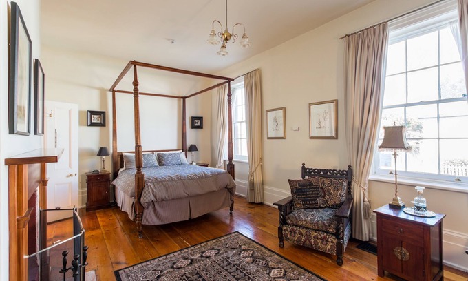 Battery Point Apartment | The Grand Old Duke