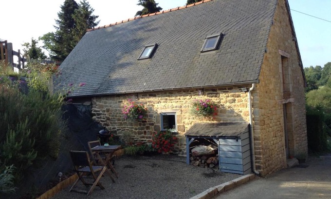 Saint-Ouen-La-Rouerie House | The Grange