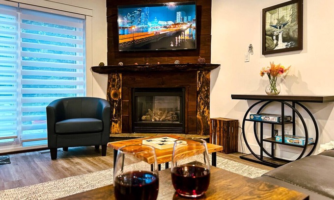 Collingwood House | The Greenview Retreat