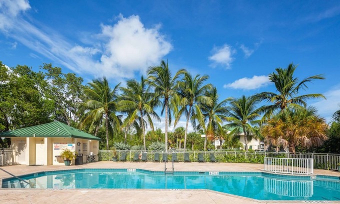 Key West Apartment | The Grenada Suite Pool View Private Balcony