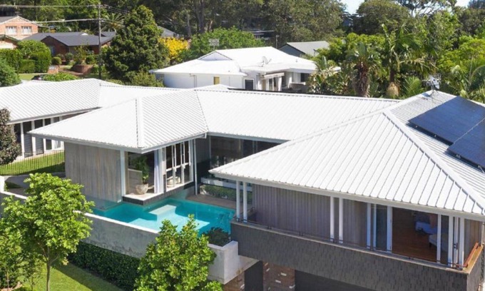 Wamberal House | THE GROVE | Pool, Short walk to beach | Accom Holidays