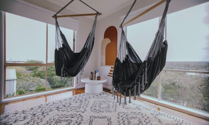 Port Campbell House | The Hangout KING BEDS Hammock Chairs with a View