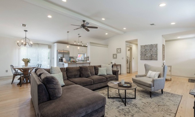 Conestee House | The Happy Bungalow | 3 Bed, 2 Bath