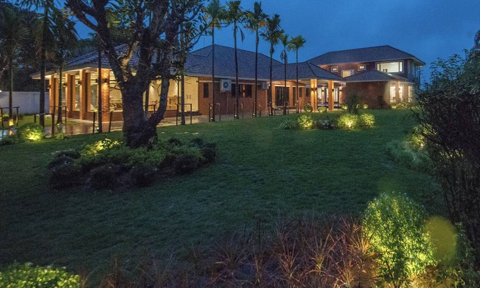 San Sai Villa | The Haven by YiZen - 7BR Luxury Pool Villa