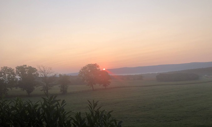 Mount Jackson House | THE HAY LOFT in the Beautiful Shenandoah Valley