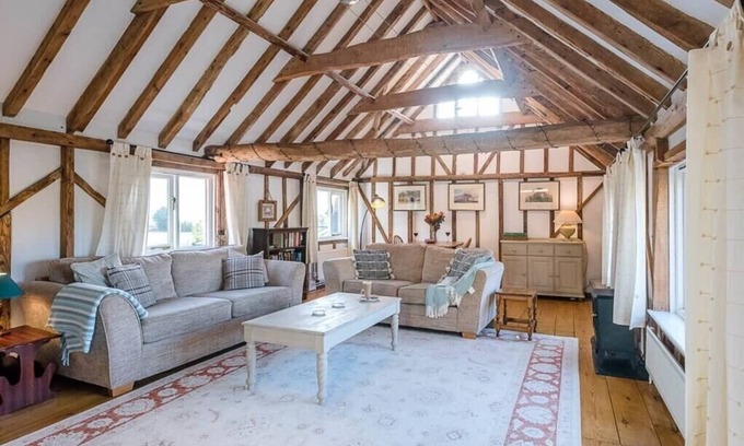 Framlingham House | The Hayloft at Boundary Farm, Framlingham