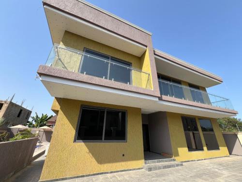 Santeo House | The heart of Nanakrom