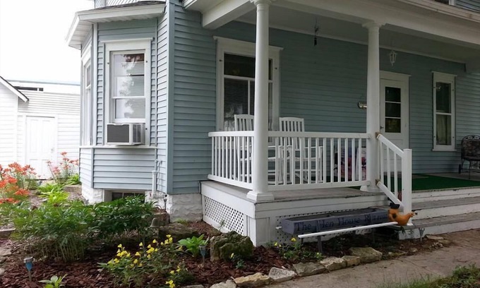 Lanesboro House | The Hen House Retreat - A Comfortable Place to Roost