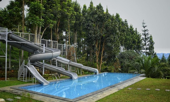 Megamendung Villa | The Hidden Hills Villa