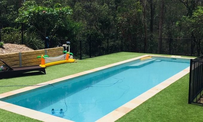 Eatons Hill House | The Hill Top Retreat