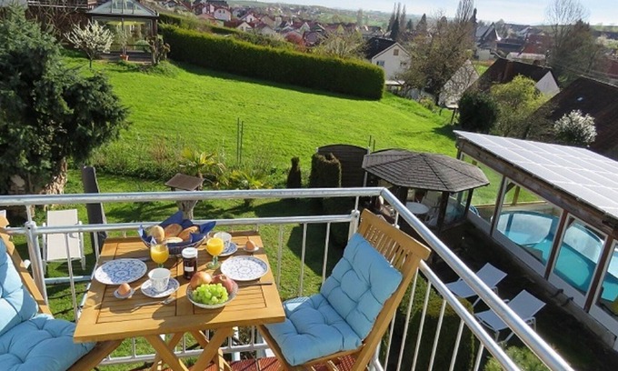 Pleisweiler Apartment | The house (Fewo Hortensie) with pool on the German Wine Route