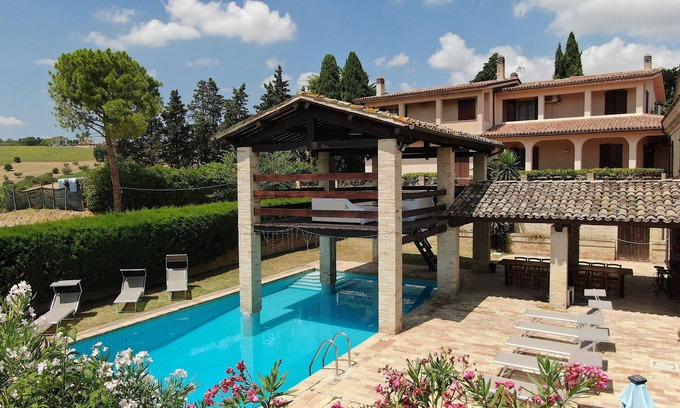 Montegranaro Villa | The house in the vineyard RIO MAGGIO