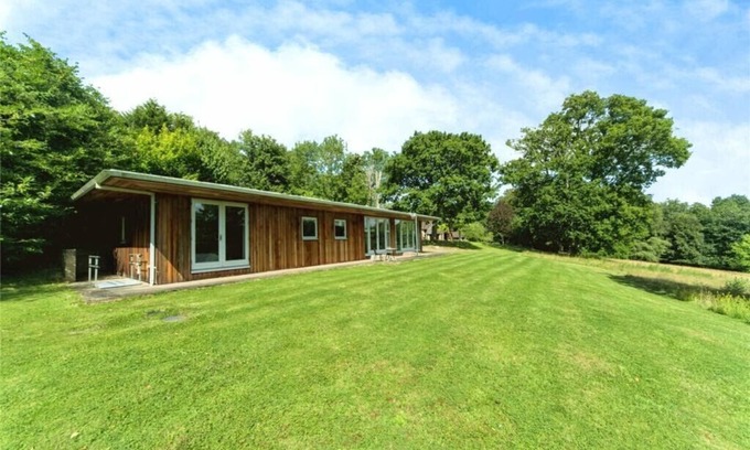 Piltdown House | The House In The Woods