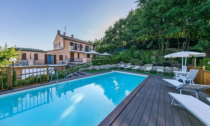 Capodarco Cottage | The house of Carla Country House Swimming pool and WI Fi-free MONOLOCALE 3 km. the sea