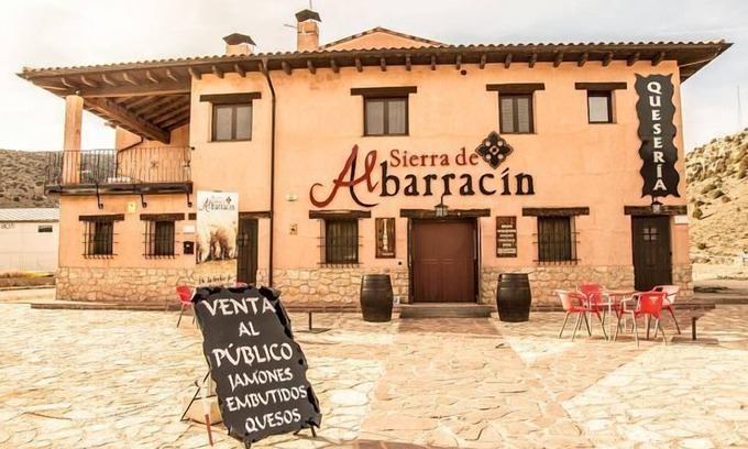 Albarracin Cottage | THE HOUSE OF THE QUESERY