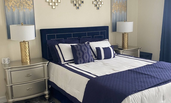 Bassett House | The House on Flagstaff ST