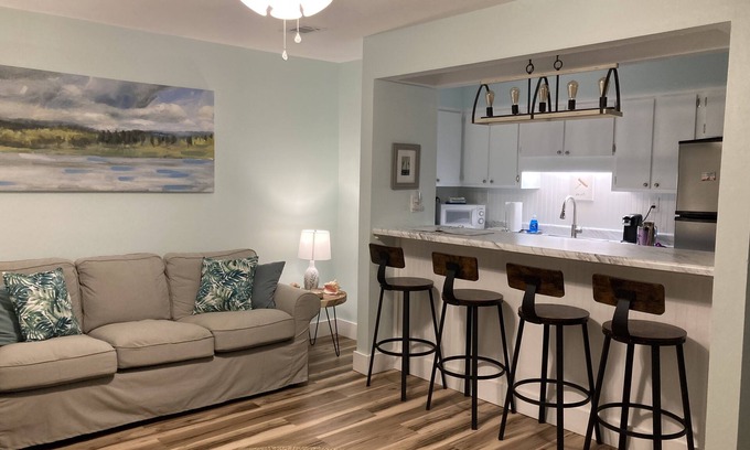 Holiday Beach Condo | The “I Never Want To Leave” Stay - Entire Condo