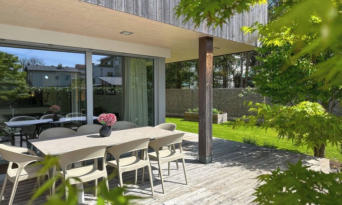 Seekirchen Markt Apartment | The ideal duo ONE & TWO from Premium Apartments Seekirchen for up to 7 pers.
