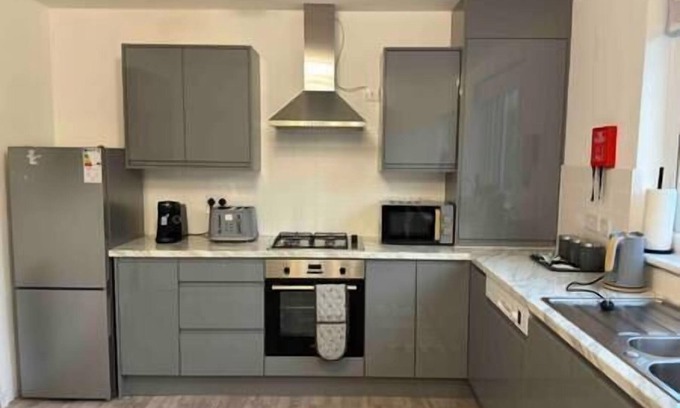 Rednal House | The Ideal Spacious Home