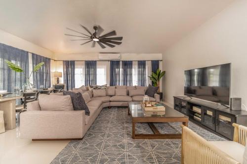 Tower Isle Apartment | The Idyll