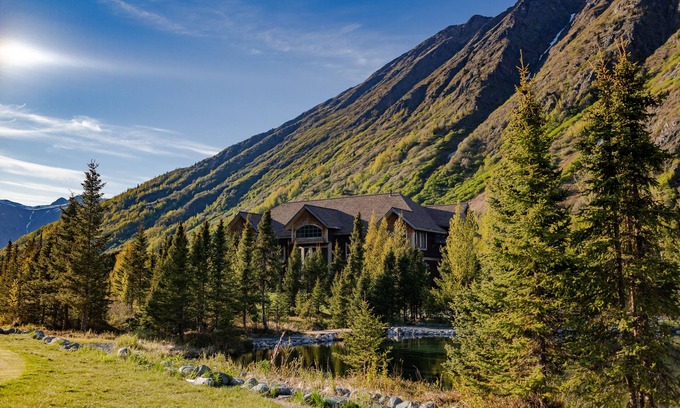 Moose Pass Bed & Breakfast | The Inn at Tern Lake