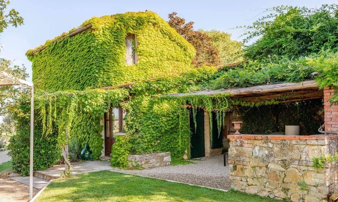 Pergine Valdarno Villa | The Old Barn