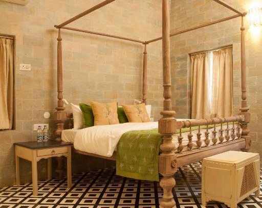Ballygunge Bed & Breakfast | The Ivy House
