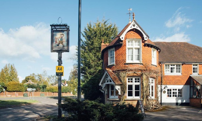 Liss Hotel | The Jolly Drover