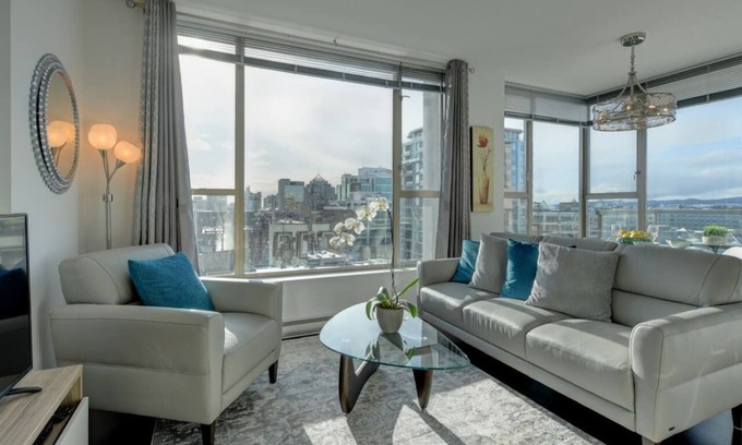 Inner Harbour Condo | The Juliet-Beautiful Fully Furnished 2 bed 2 bath condo