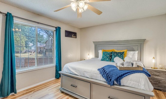 Derby House | The KANtucky Derby Home