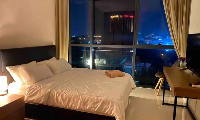 Batu Lintang Apartment | The Khals Suite@Kozi Square