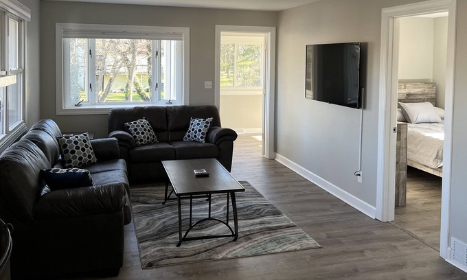 Stow House | The Lakeside Cottage in Stow!