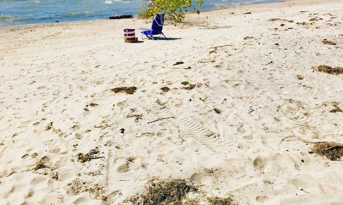 Port Colborne Cottage | The Lakeside Lodge