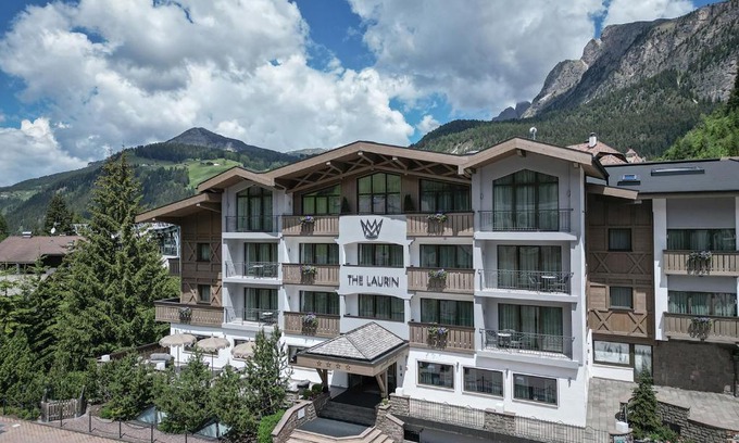 Selva di Val Gardena Hotel | The Laurin Small & Charming