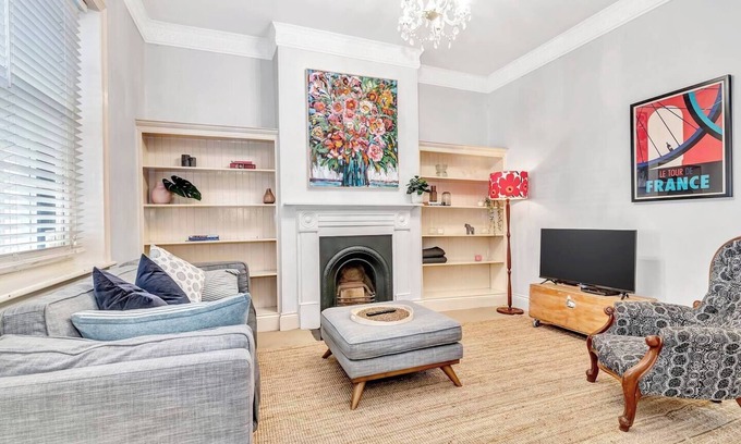 North Adelaide House | The Lemon Tree Charming Cottage in North Adelaide