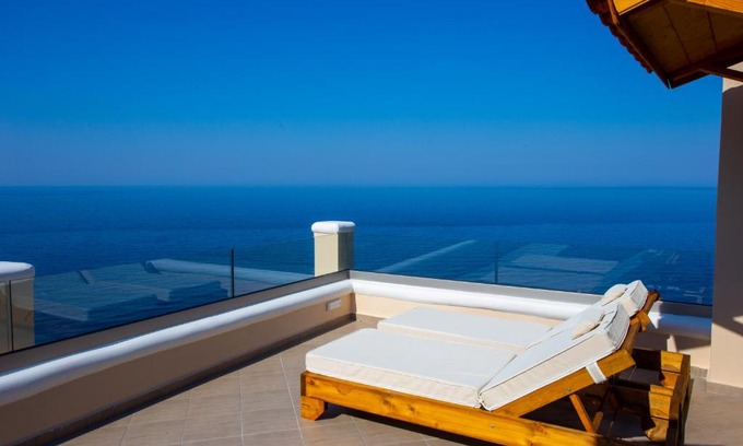 Limnionas House | The Life Suites