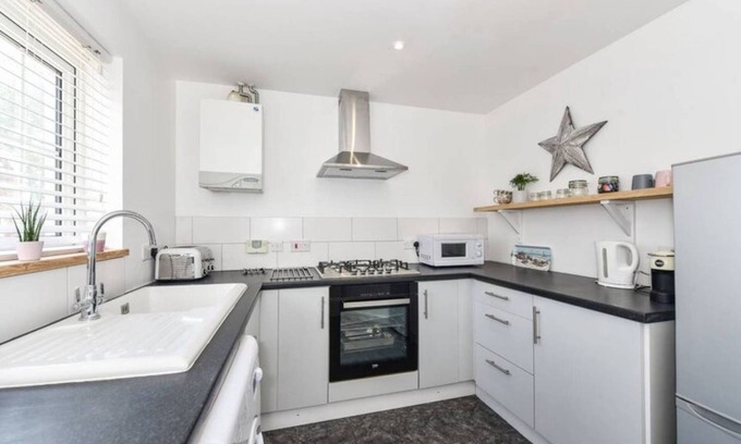 Wittering House | The Little House, Boutique Home Near the sea