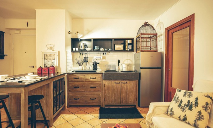 Vittorio Emanuele Apartment | The Little House in Napoli