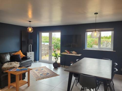 Ridgeway Apartment | The Little Red House