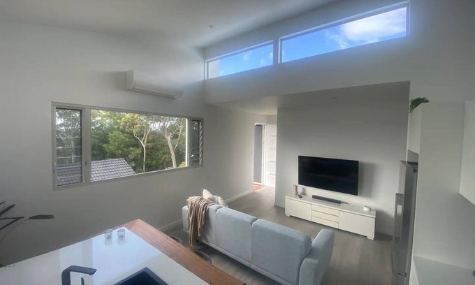 Merewether Heights House | The Loft @ Merewether Heights