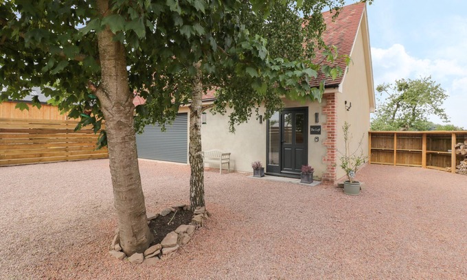 Hereford Cottage | THE LOFT, romantic, luxury holiday cottage, with a garden in Hereford