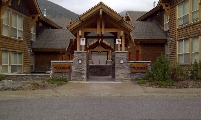 East Kootenay Ski Chalet | The Lookout - Unit 311