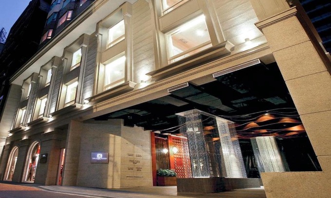 Tsim Sha Tsui Hotel | The Luxe Manor