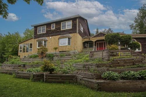 West Dover Villa | The Mahogany Villa Indoor pool Spa Sauna Gameroom