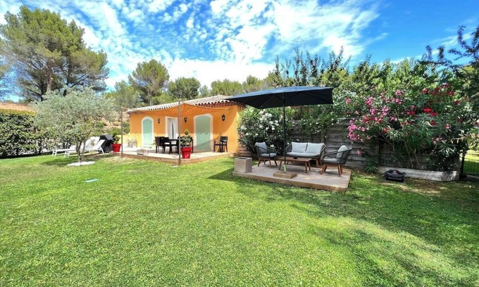 Ventabren House | The Maisonnette in the pines