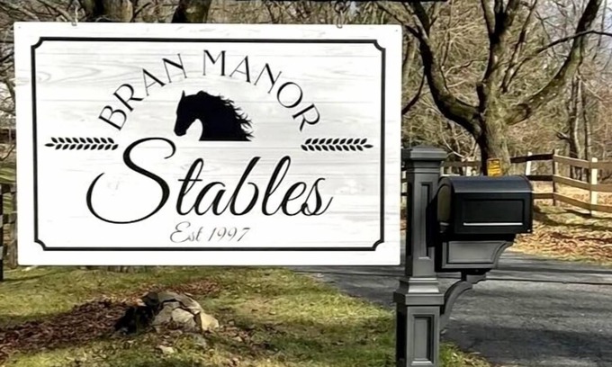 Sinking Spring House | “The Manor House” historic home on 15 acres at Bran Manor Equine Sanctuary.