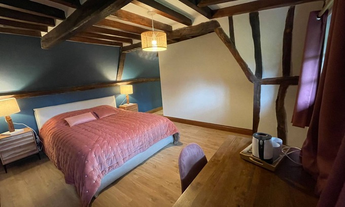 Vattetot-sous-Beaumont Bed & Breakfast | The Maupassant bedroom in the authentic and newly renovated cottage La Chaumière Normande
